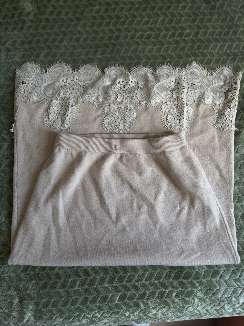 Taupe Lace-Trim Midi Skirt - Picture 4 of 4